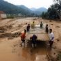 Turun Langsung ke Lokasi Bencana Banjir Bandang di Pamijahan dan Leuwiliang, Ridwan Kamil Berikan Pesan Menyentuh