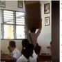 Guru ini Mengamuk di Kelas Sampai Angkat Meja Dipicu Karena Murid Bandel