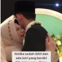 Penuh Haru, Ibu Menangis Bahagia di Pelukan Anak yang Sedang Jadi Pengantin