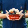 Menjajal Ayam Goreng Dengan Bahan Dasar Charcoal Berpadu Rempah Indonesia, Mau Coba?