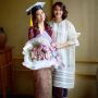 Bagikan Potret Wisuda Sang Anak, Warganet Salfok dengan Baju Ririn Ekawati