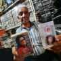 Ami Sahid, Penjual Kaset Pita di Pontianak yang Masih Eksis di Era Digital