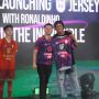 Ronaldinho Santap Makanan Lokal Indonesia, Ketagihan dengan Pangsit Goreng