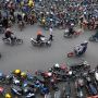Berapa Harga Motor CB? Acara Komunitasnya di Nganjuk Bikin Rugi Mini Market hingga Rusak Mobil Artis