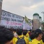 Tak Kunjung Temui Demonstran, Mahasiswa Soraki Ketua DPR RI Puan Maharani: Otaknya Tak Mampu Menjawab Tuntutan Kita!