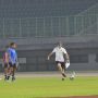 Shin Tae-yong Beri Wejangan ke 3 Pemain Timnas Indonesia U-19, Netizen: Kerasin Coach
