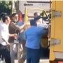 Heboh Rombongan Haji Mengamuk dan Keroyok Sopir Truk Box, Warganet: Mau Naik Haji Malah Naik Pitam