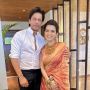 Ketemu Shah Rukh Khan, Neelakandan Kasih Pelukan Hangat