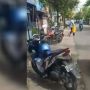 Kocak, Wanita Ini Tutupi Pelat Nomor Motor Pakai Celana Dalam Pink