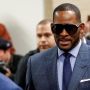 Usai Perdagangan Seks, R. Kelly Penyanyi 'I Believe I Can Fly' Juga Terbukti Bersalah di Kasus Pornografi Anak