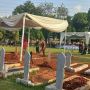 Bentuk Barisan Jelang Jenazah Tjahjo Kumolo Dimakamkan, Aparat TNI Gelar Gladi Resik di Taman Makam Pahlawan Kalibata