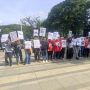 Warga Dago Elos Sebut PT Dago Inti Graha Mafia Tanah saat Geruduk Balai Kota Bandung