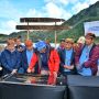 Sandiaga Bantu Tingkatkan Ekonomi Pedagang Warung Kopi Tertua di Desa Sembungan Wonosobo