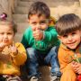 3 Tips Mendidik Anak Lelaki Menjadi Pria Sejati, Perbolehkan Menangis!