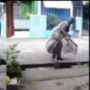 Terciduk Curi Besi Penutup Selokan, Dua Orang Oknum Pemulung  Ini Bikin Geram