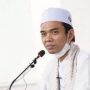 Ustaz Abdul Somad Senyum Semringah Dapat Hadiah Mobil Jaguar