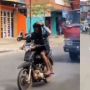 Aksi Pemuda Geber-geber Motor dan Acungi Jari Tengah di Jalan, Warganet Murka: Diciduk Nangis