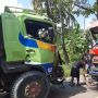 Truk Pertamina Adu Benteng dengan Truk Fuso di Cigeulis Pandeglang, Kedua Truk Ringsek