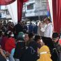 Momen Presiden Jokowi dan Ibu Iriana Beli Buah dan Bagikan Bansos di Pasar Petisah Medan