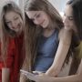 5 Tipe Orang Tua saat Ada Teman Anak yang Main ke Rumah