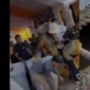 Viral! Lagi Asyik Nonton Dangdut di Hajatan, Emak-Emak Nyebur ke Parit