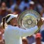 Taklukkan Ons Jabeur, Elena Rybakina Juara Wimbledon