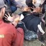Pemotor Jatuh, Ditolong Malah Melawan Diduga Kesurupan: Akibat Banyak Pikiran