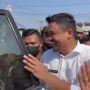 Bobby Nasution Dicegat Fans Saat Turun dari Mobil di Belawan: Pak Wali, Saya Warga Pak Wali!