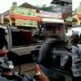 Geger Warga Amuk Sopir Pick Up Diduga Akibat Terlibat Tabrak Lari, Polisi Sampai Lepaskan Tembakan Peringatan