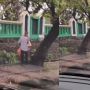Bawa Kardus Bertuliskan Nama Masjid, Seorang Pria Tepergok Ambil Uang dan Buang Dus ke Selokan, Warganet Ngelus Dada