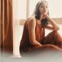 5 Potret Gaya Elegan Putri Marino Berkain Batik, Bisa Jadi Inspirasi