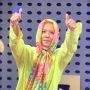 Heboh Mino Winner Berhijab Pakai Pashmina Made In Indonesia, Brand Siap Produksi Ulang!
