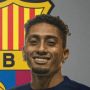 Full Senyum, Raphinha Resmi Berlabuh ke Barcelona