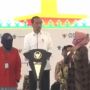 Detik-detik Presiden Jokowi Dimarahi Emak-emak yang Belum Dapat Bantuan: Saya Rondo Lho Pak, Anak Tiga