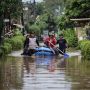 10 Langkah Menyelamatkan Diri Dari Banjir, Wajib Waspada!