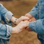 4 Cara Mendampingi Suami Melewati Masa Sulit