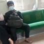 Waspada! Cewek Ketiduran di KRL Stasiun Duri - Bekasi Diremas-remas, Ini Foto Pelakunya