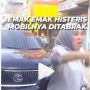 Emak-emak Nangis Histeris Sedan Lexus Yang di Parkir Pinggir Jalan Ditabrak Truk, Publik: Duh Mahal