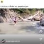 Viral Video Kurir Sebrangi Sungai Arus Deras di Banjarnegara, Ternyata Tak Ada Jembatan Sejak Lama