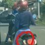 Kocak, Terlalu Menikmati Musik di Lampu Merah, Pemotor Sampai Lakukan Aksi Ini, Jadi Tontonan
