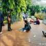 Viral ABG Citayam Fashion Week Tidur Ngemper di Dukuh Atas, Ujungnya Ditertibkan Satpol PP