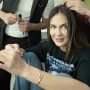 Luna Maya Minta Dicarikan Uban sebelum Syuting, Netizen Kasih Pujian: Super Natural!