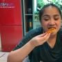 Bikin Ngiler! 5 Momen Nagita Slavina Makan Steak Berlapis Emas