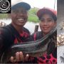 Kisah Pasutri Setiap Hari Bagikan Ikan Gratis Tangkapannya, Alasannya Bikin Haru