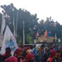 Dukung Banding Putusan PTUN Soal UMP, Buruh Bernyanyi: Anies Kamu Enggak Sendirian