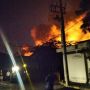 Diduga Konsleting Listrik, Pabrik Pengolahan Pupuk di Mranggen Terbakar
