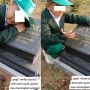 Mau Berangkat Sekolah, Video Bocah Mampir ke Makam Ayah untuk Pamitan Bikin Publik Haru: Semangat Anak Soleh!