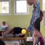 Tidur di Kelas, Cewek Ini Apes Dibangunkan Dua Guru Sekaligus