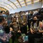 Momen Moeldoko Jatuh Cinta dengan Kopi Pengalengan Punya UMKM Binaan PLN di PEVS 2022