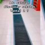 Sekolah Ini Punya Saluran Air di Selasar Lantai 2, Warganet: Bahaya Banget
